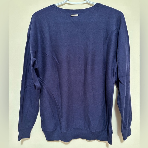 Michael Kors Peace Long Sleeve - Picture 2 of 5